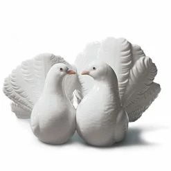 Lladro - Couple Of Doves Figurine