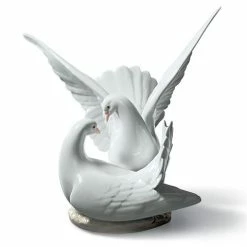 Lladro - Love Nest Doves Figurine