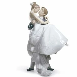 Lladro - The Happiest Day Couple